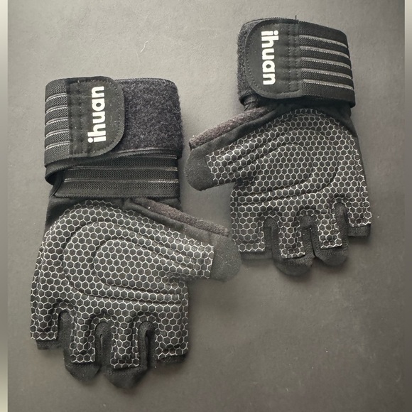ihuan Ventilated Weight Lifting Gym Workout Gloves with Wrist Wrap Support - Picture 9 of 9